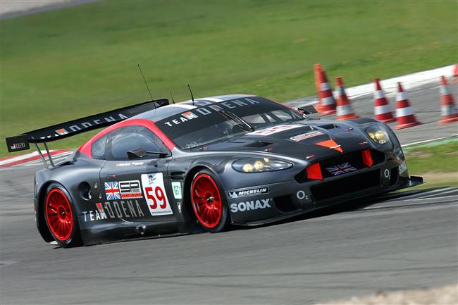 Prototyp Aston Martin s Janem Charouzem za volantem o vkendu v Brn o traov rekord !!