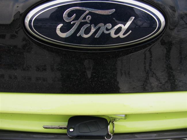 Mal Ford Ka s benznovm motorem 1,25 s bohatou vbavou ve verzi Digital