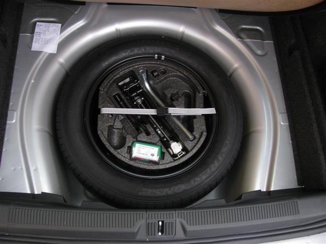 koda Octavia v oblben verzi Combi v nejsilnjm proveden RS s benznovm motorem TSI