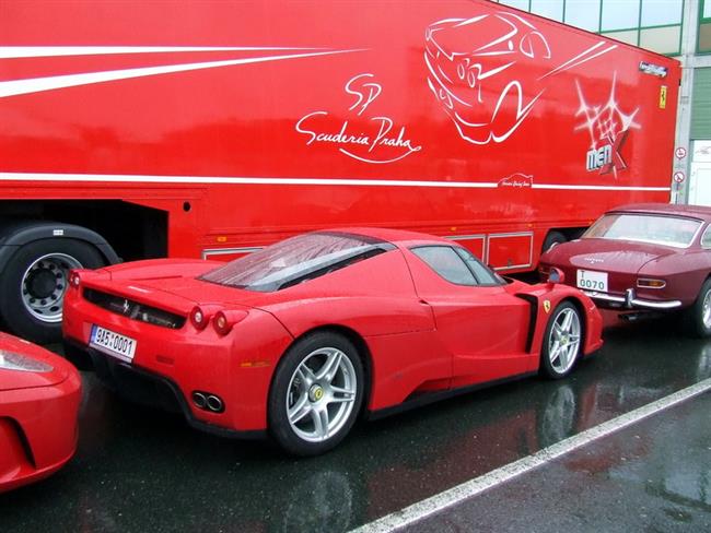 Ferrari Racing Days Brno 2009  odstartoval. Prvn fotografie