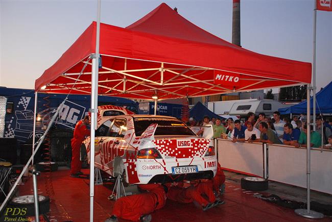 Daniel Trunkt ped shakedownem Jnner rallye a ped premirou s Fiatem Grande Punto S2000