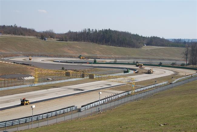 Automotodrom Brno po zimn pauze a rekonstrukci zahajuje