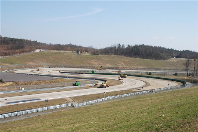 Automotodrom Brno po zimn pauze a rekonstrukci zahajuje
