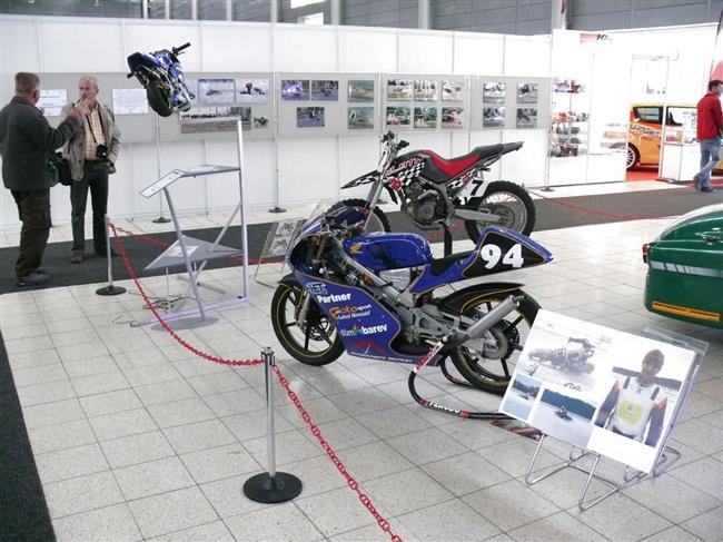 Autosalon Brno 2011 a expozice MotorMIXu v G1 v zvru veletrhu