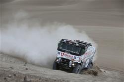Dakar ve 4. etapě zkusil zastavit i český kamion