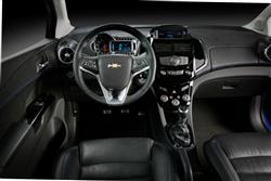 Chevrolet otevr v enev ''Showroom stolet'' : Pijedou Cruze, Aveo a Camaro i Volt
