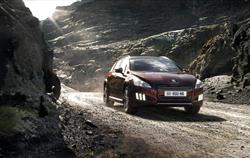 Hybridn dieselov pohon, elegance vy tdy a poten z jzdy : nov Peugeot RXH.