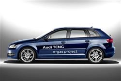 Vysokovýkonný sportovní vůz e tron od Audi je poháněný výhradně elektrickou energií.