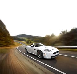 Exkluzivní Jaguar XKR S Convertible je nejrychlejší a nejsilnější kabriolet