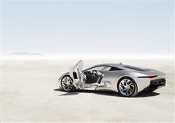Investice ve výši 355 milionů liber do nového podniku na výrobu motorů Jaguar LR