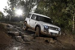 Žhavá novinka z dílny Land Rover se představí ve Frankfurtu. Defender pro rok 2015