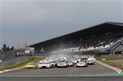 FIA GT1: Tomáše Engeho čeká start na novém španělském okruhu Navarra.