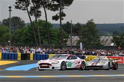 24 hodin Le Mans 2010:  Young Driver AMR a Tomáš Enge se za svítání posunul na 3. místo