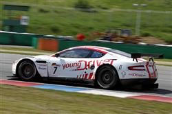 FIA GT1: Tomáš Enge a tým Young Driver AMR budou pokračovat ve spolupráci