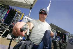 Dakar 2009: Pro dosud veoducího Španěla Carlose Sainze letošní Dakar skončil pádem do rokle !!!