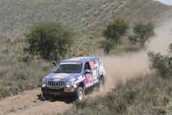 Dakar 2009: Našinci Jiří Janeček s Viktorem Chytkou vyjeli z dun a  jsou zpátky ve hře