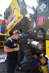 Dakar 2009: Aleš Loprais dál  bojuje a hlavně na pistě se mu dařilo. Už je desátý !!