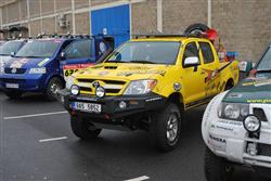 KM racing dorazil do místa startu Dakaru kvůli závadě na navigaci letadla s malým zpožděním