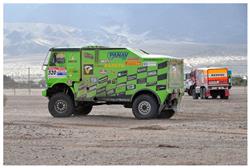 Dakar 2009: Marek Spáčil hodnotí účast týmu  kladně. Týmové vozy jsou jinak bez  šrámů