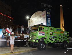 Dakar 2009: Marek Spáčil s kolegy z týmu stihli i nákupy v Buenos Aires