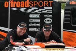 Hail BAJA 2009  je v cíli. Mirek Zapletal navázal  na úspěšný Dakar bronzem !! Oslavoval po  boku prince