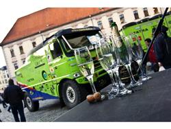 Dakar 2010 : Příjezd dvojice kamionů Tatra CDT vyvolal velký zájem konkurence