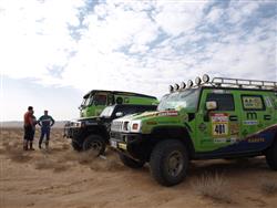 Tatra Czech Dakar Teamu na  ElChott rally  s menšími problémy jede dál