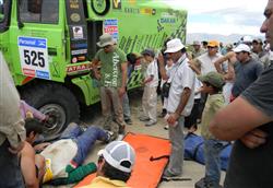 Dakar 2011: Zludn skok  se stal osudnm pro Tatru Martina Kolomho a jej posdku !!