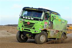 Na Dakar s respektem. Czech Dakar Team se dvma zelenmi Tatrami i s Vreckm