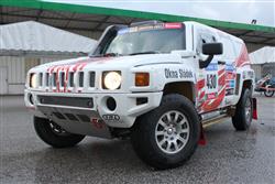 Extreme racing team vyráží na Dakar ve složení Zdeněk Sládek Míla Janáček „hendikepován“.