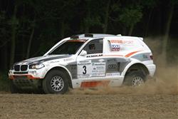 Hungarian Baja 2011 a skvělý úvod našeho  Mirka Zapletala. Vyhrál 1. RZ.