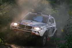 Pharaons Rally 2011 pro Zapletala s Ouředníčkem skončila nárazem soupeře zezadu.