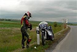Jak správně zastavit s motocyklem ...