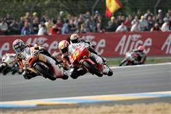 První noční závod v historii MS silničních motocyklů se pomalu  blíží