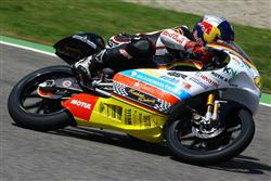 Jakub Kornfeil nakonec prokletí v Montmelo (těsně) nezlomil