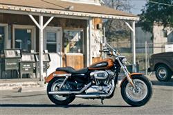Harley Davidson 1200 Custom přijíždí s novou tváří