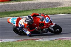 David Látr odstartuje do závodu Alpe Adria v Supersportech ze druhé řady