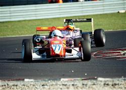 Před vrcholem sezóny na Hockenheimringu vede Interserii Conrad