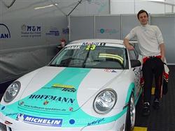 Jiří Janák letos opět v doprovodu Formule 1při Porsche Mobil 1 Supercupu 2009.
