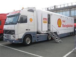 Mobiln laborato Shell Racing Solutions se zastnila zvod Ferrari Racing Days 2009