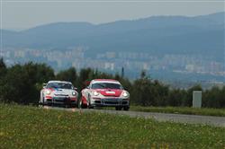 Letní Most 2009: bronzový Mičánkův tým v tříhodinovce doplatil na dvě vyjetí safety caru