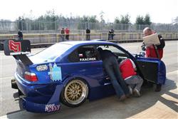 Petr Karek s tmem Duck na brnnskm okruhu testoval zvodn specily BMW M3 GTR