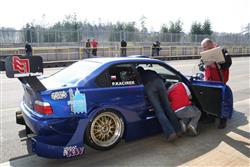 Petr Kačírek s týmem Duck na brněnském okruhu testoval závodní speciály BMW M3 GTR