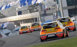 Drtivé vítězství týmu SEAT Sport v Brazílii při prvním klání nové sezóny WTCC 2009