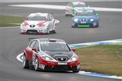 Petr Fulín měl na Norisringu smůlu, ale v Seat Leon Supercopa se vešel dvakrát do desítky