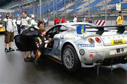 Neděle na německém okruhu EuroSpeedway Lausitz se týmu MM nevyvedla.