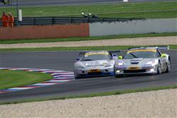 ADAC GT MASTERS na EuroSpeedway Lausitz: Sobota přinesla body pro MM