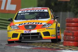 Tým SEAT dvěma zaslouženými  zlaty z Imoly upevňuje své vedení v šampionátu WTCC 2009