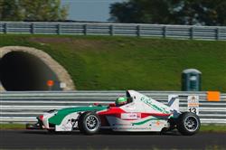 Tomáš Bugner ze stáje Mičánek Motorsport si chce  vylepšit v PC své  postavení