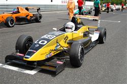 15 vozů ze švýcarské formulové série Formule Lista rozšíří startovní pole D3